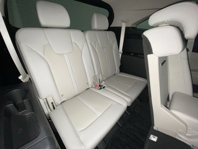 2025 Kia Sorento S - Photo 24