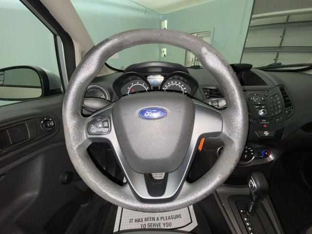 2016 Ford Fiesta S - Photo 11