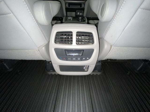 2022 Honda Pilot SE - Photo 30