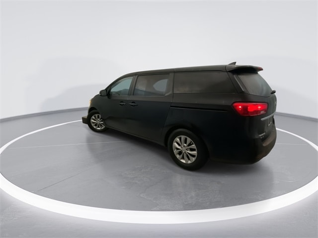 Used 2020 Kia Sedona LX with VIN KNDMB5C18L6631111 for sale in Jacksonville, NC