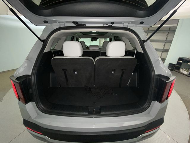 2025 Kia Sorento S - Photo 25