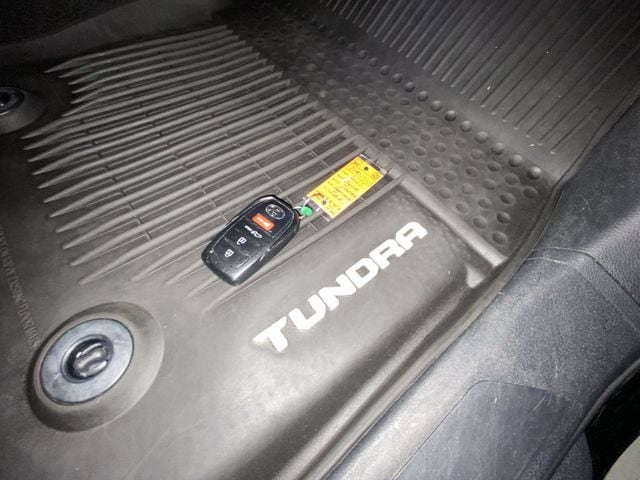 2023 Toyota Tundra Platinum - Photo 31