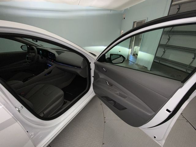 2024 Hyundai Elantra SEL - Photo 24