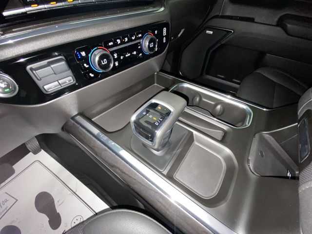 2024 Chevrolet Silverado 1500 LTZ - Photo 20