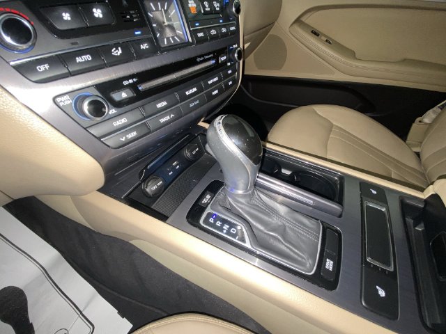 2015 Hyundai Genesis Base - Photo 20