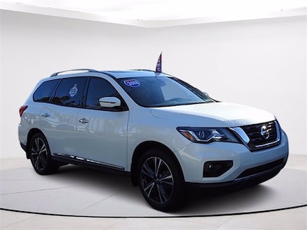 2018 Nissan Pathfinder Platinum SUV