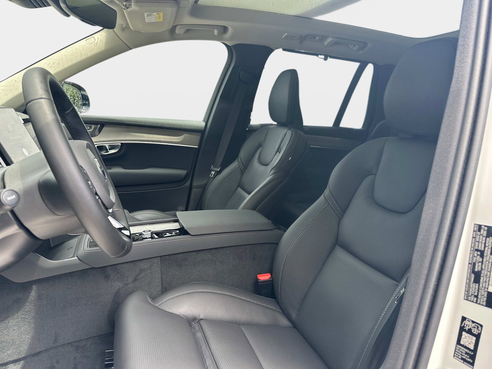 2026 Volvo XC90 Ultra - Photo 18