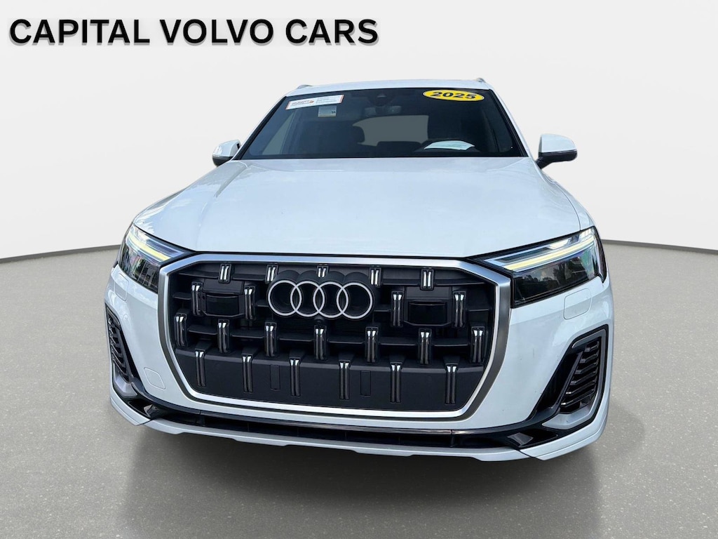 Used 2025 Audi Q7 55 Premium SUV