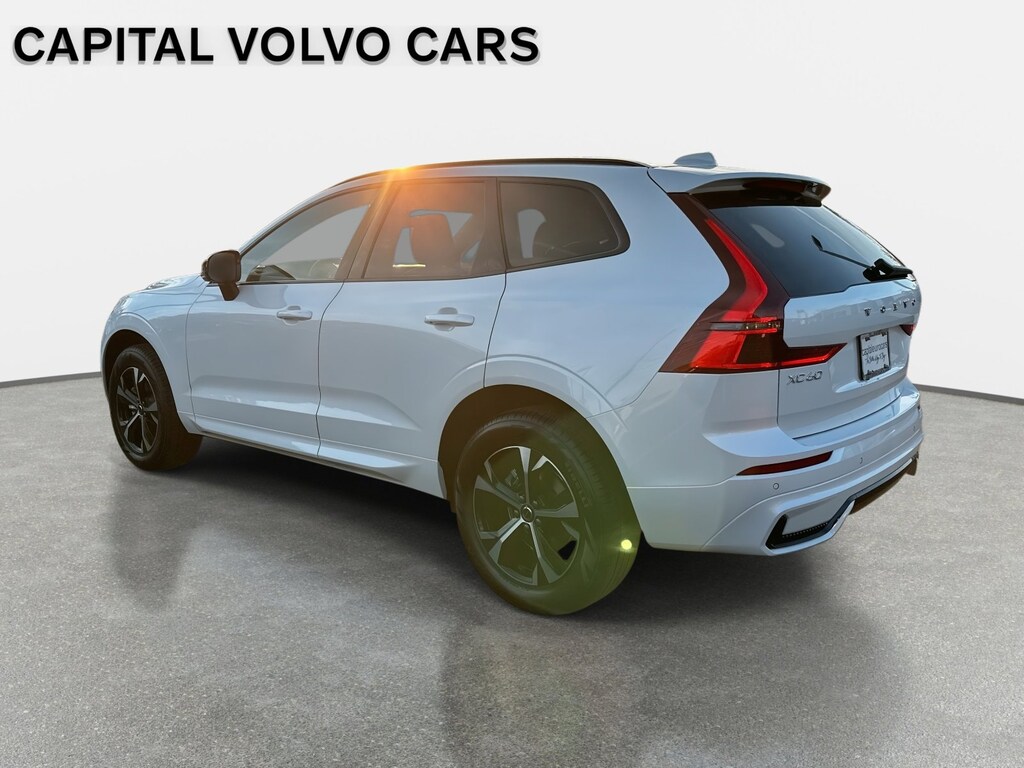 New 2026 Volvo XC60 B5 Core SUV