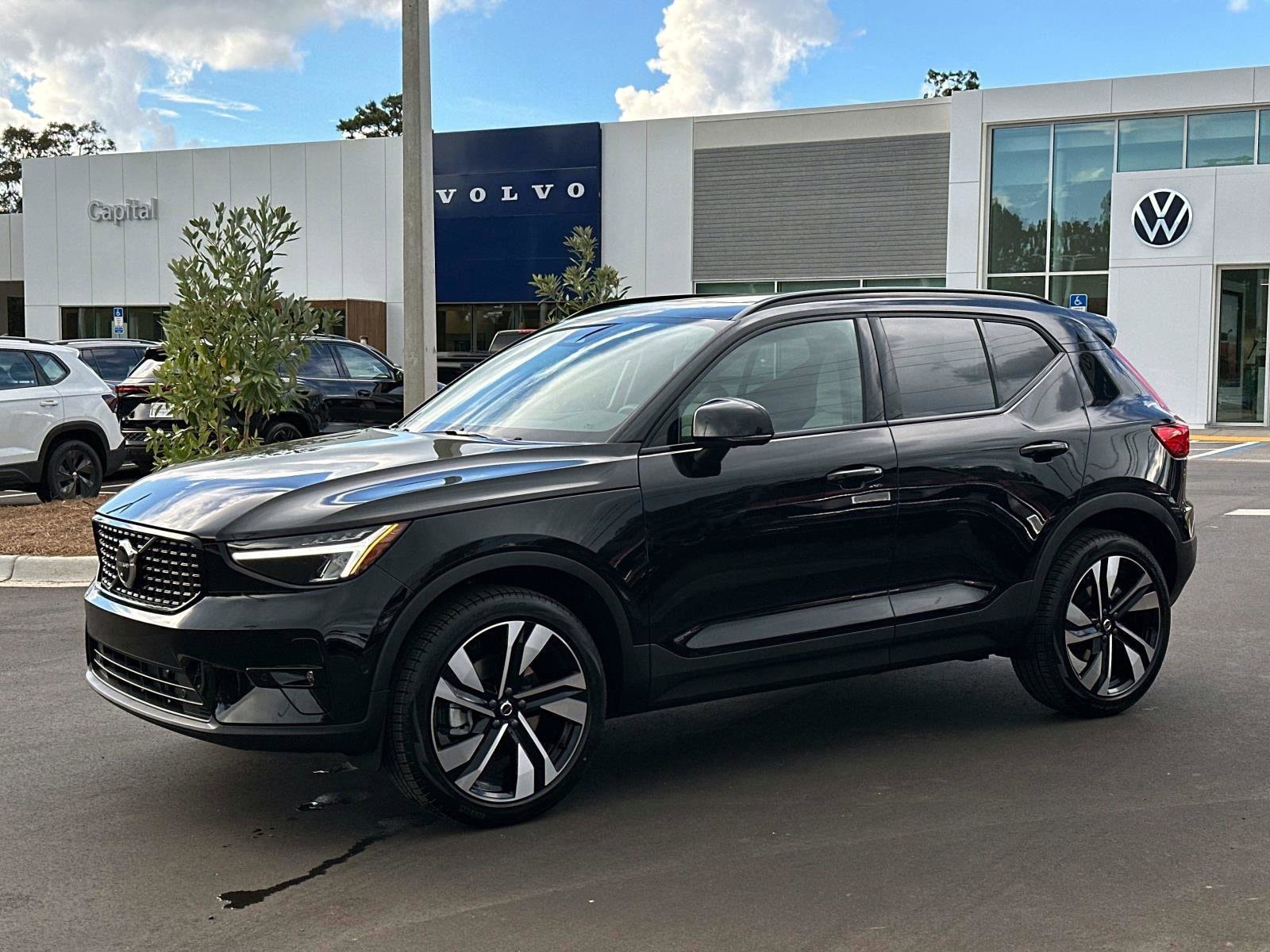 2026 Volvo XC40 Plus's photo