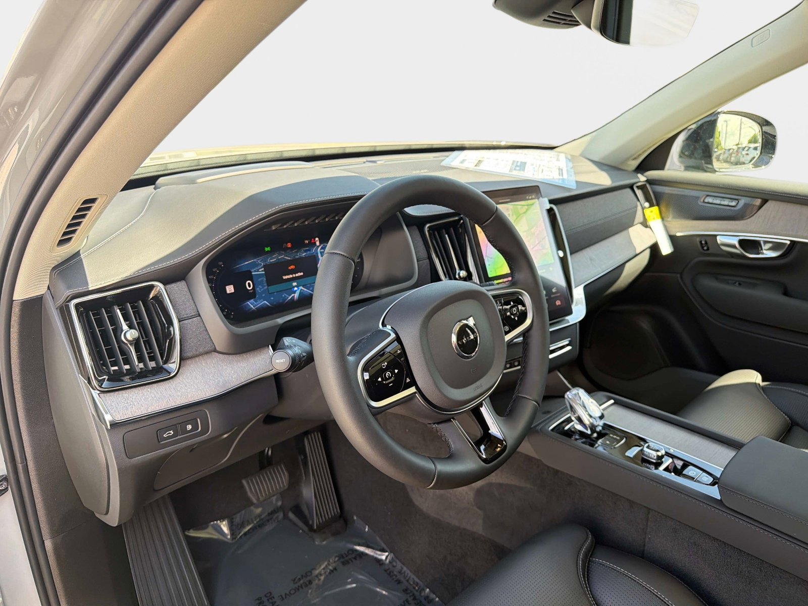 2026 Volvo XC90 Ultra - Photo 18