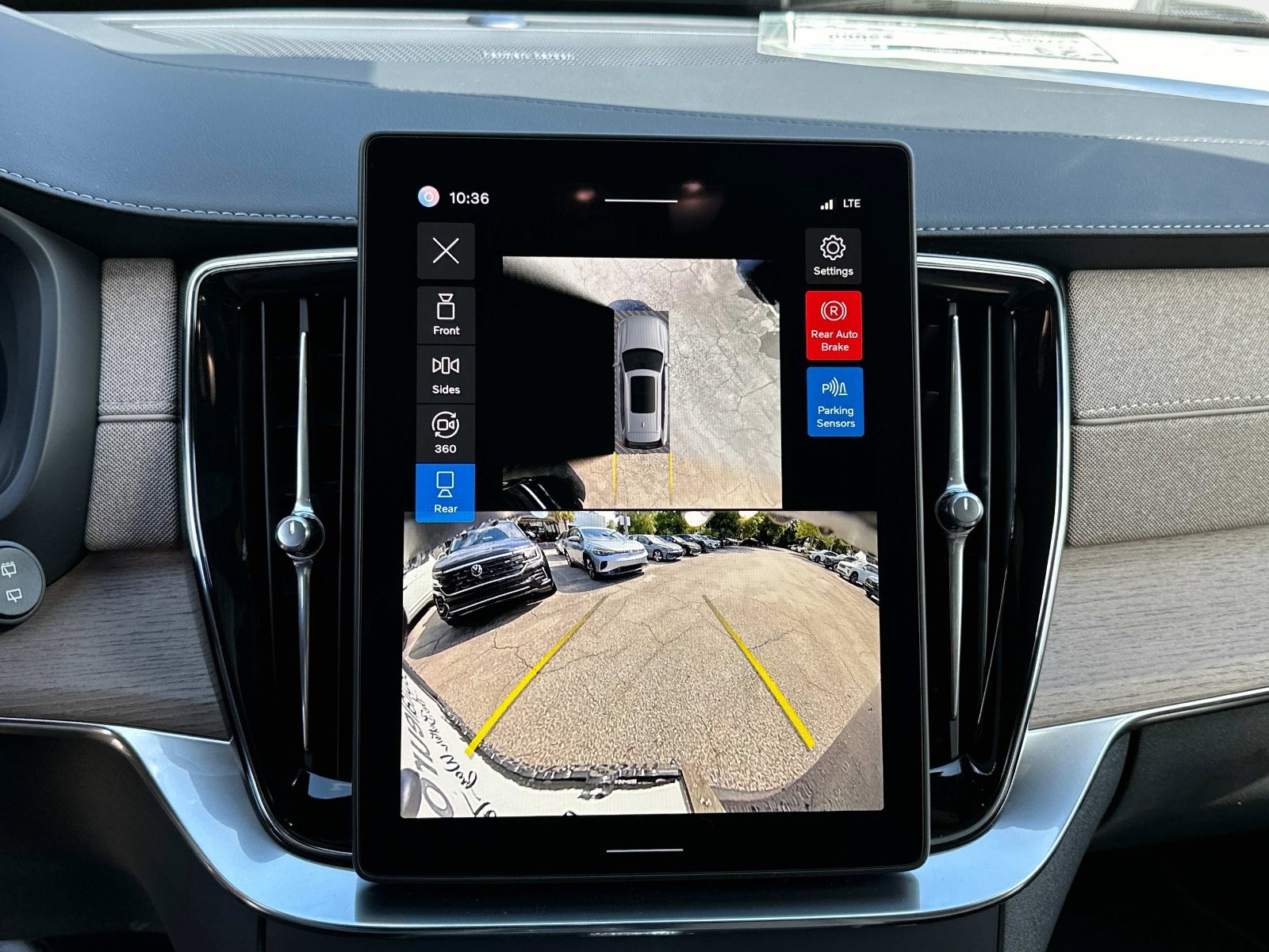 2026 Volvo XC90 Plus - Photo 20