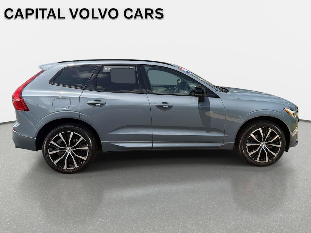 Used 2023 Volvo XC60 B5 FWD Plus Dark SUV