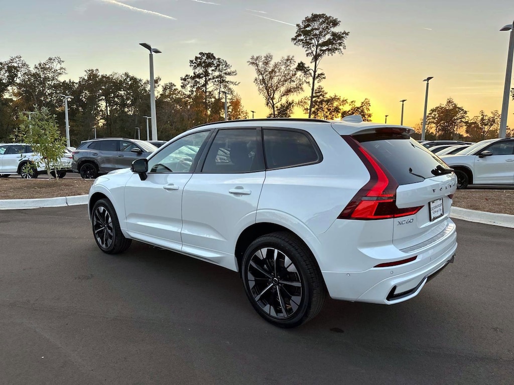 New 2026 Volvo XC60 B5 Plus SUV