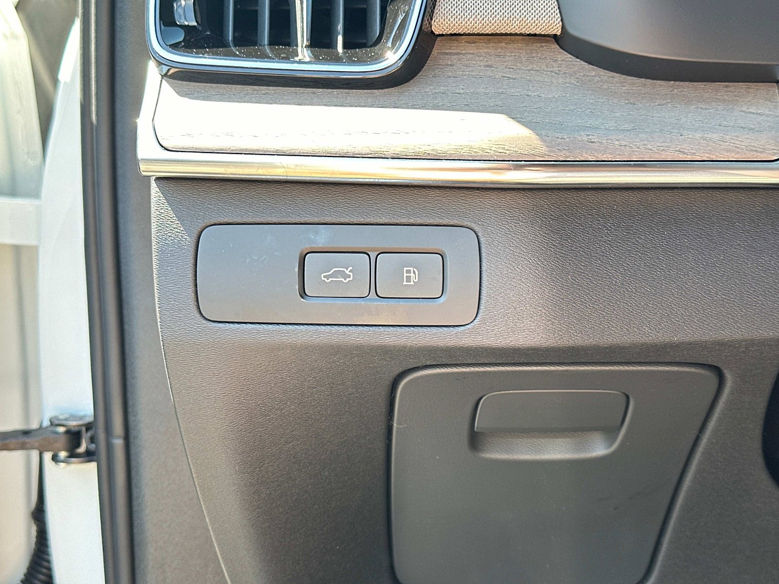 2026 Volvo XC90 Ultra - Photo 27