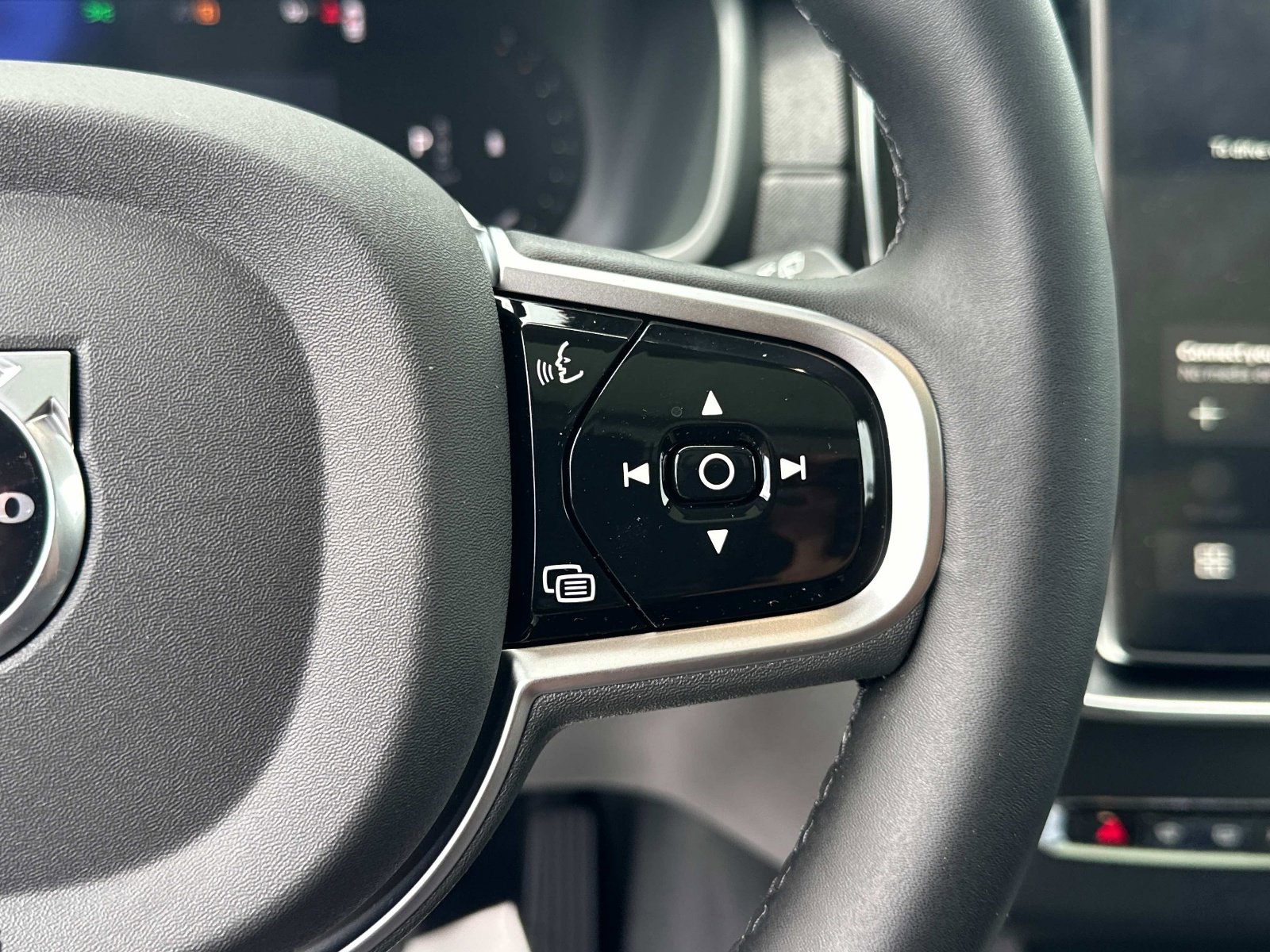 2026 Volvo XC90 Ultra - Photo 25