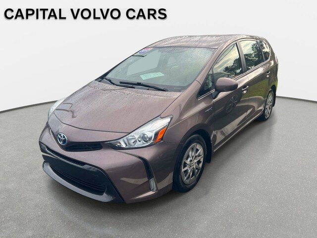 2017 Toyota Prius v 5-Door Four Wagon