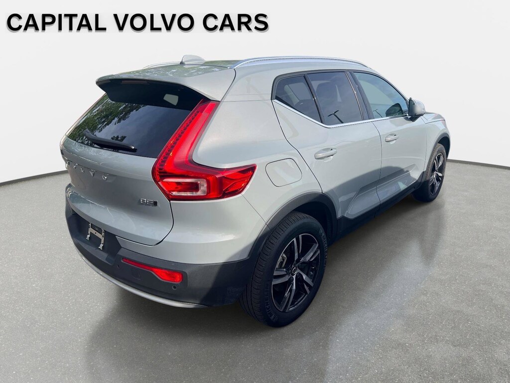 Certified 2025 Volvo XC40 B5 Core Bright Theme SUV