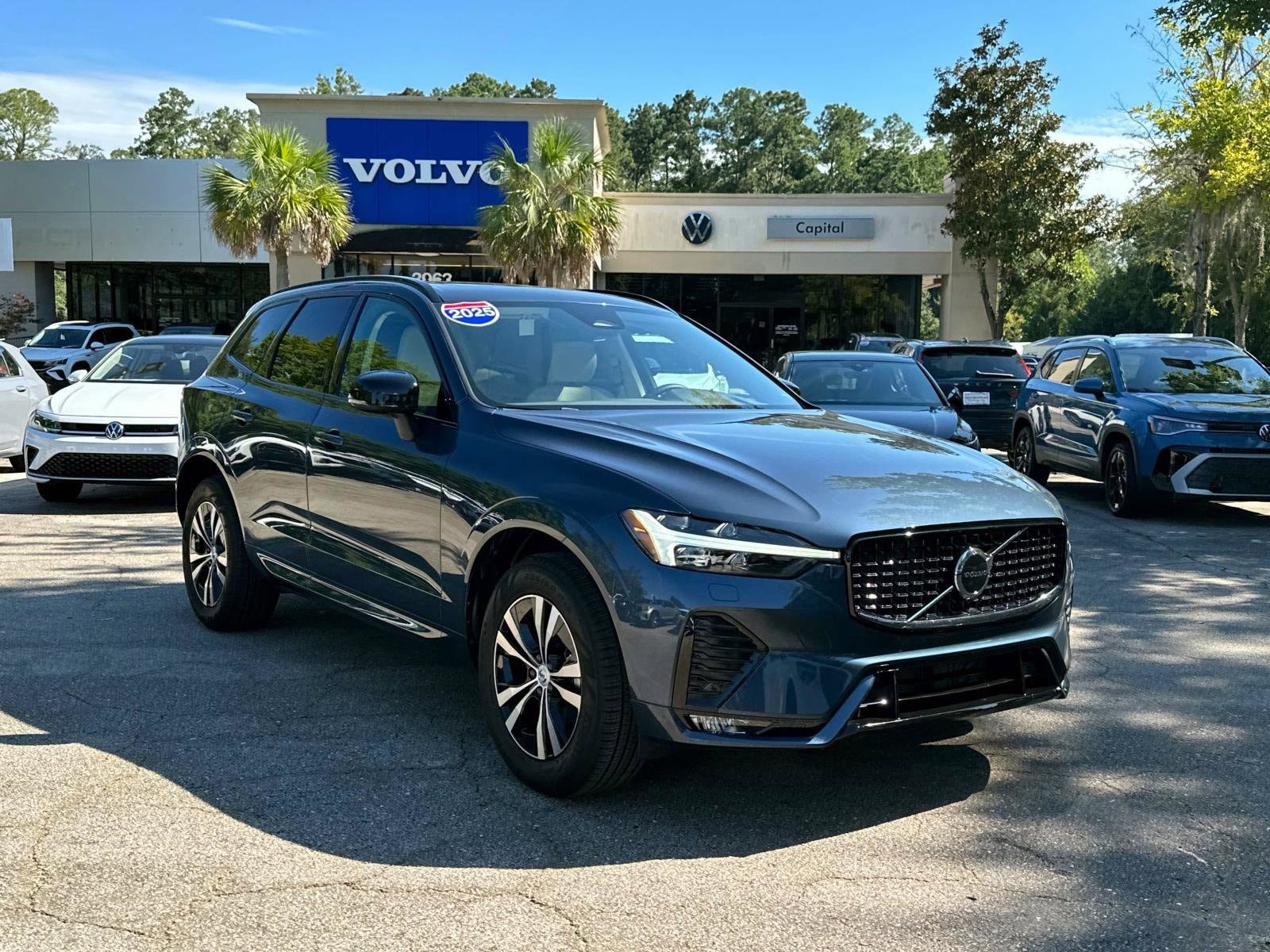 2025 Volvo XC60 B5 Core