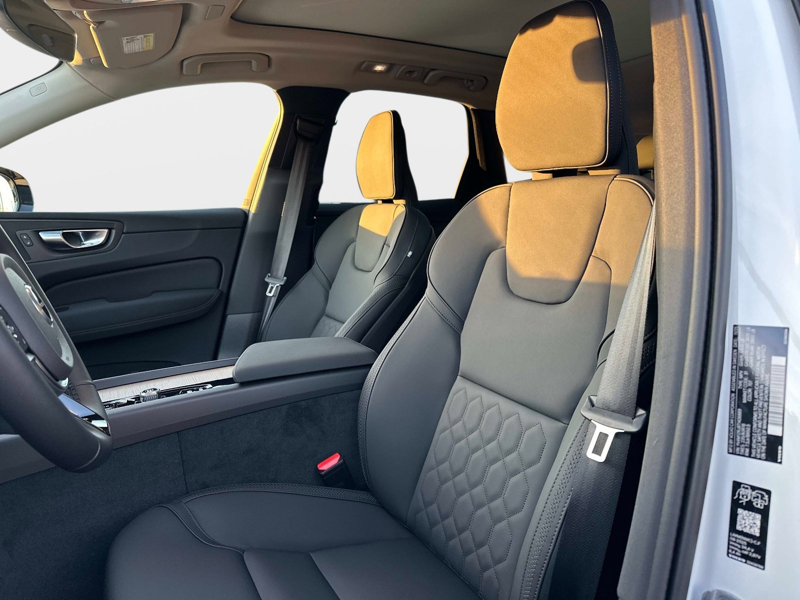 2026 Volvo XC60 Core - Photo 21