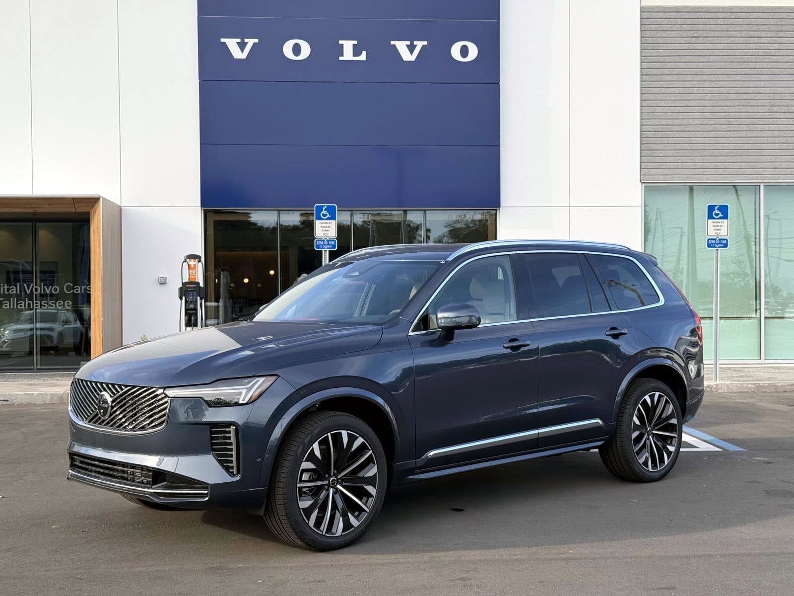 2026 Volvo XC90 Plus's photo