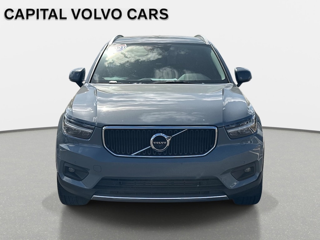 Used 2021 Volvo XC40 T5 Momentum SUV