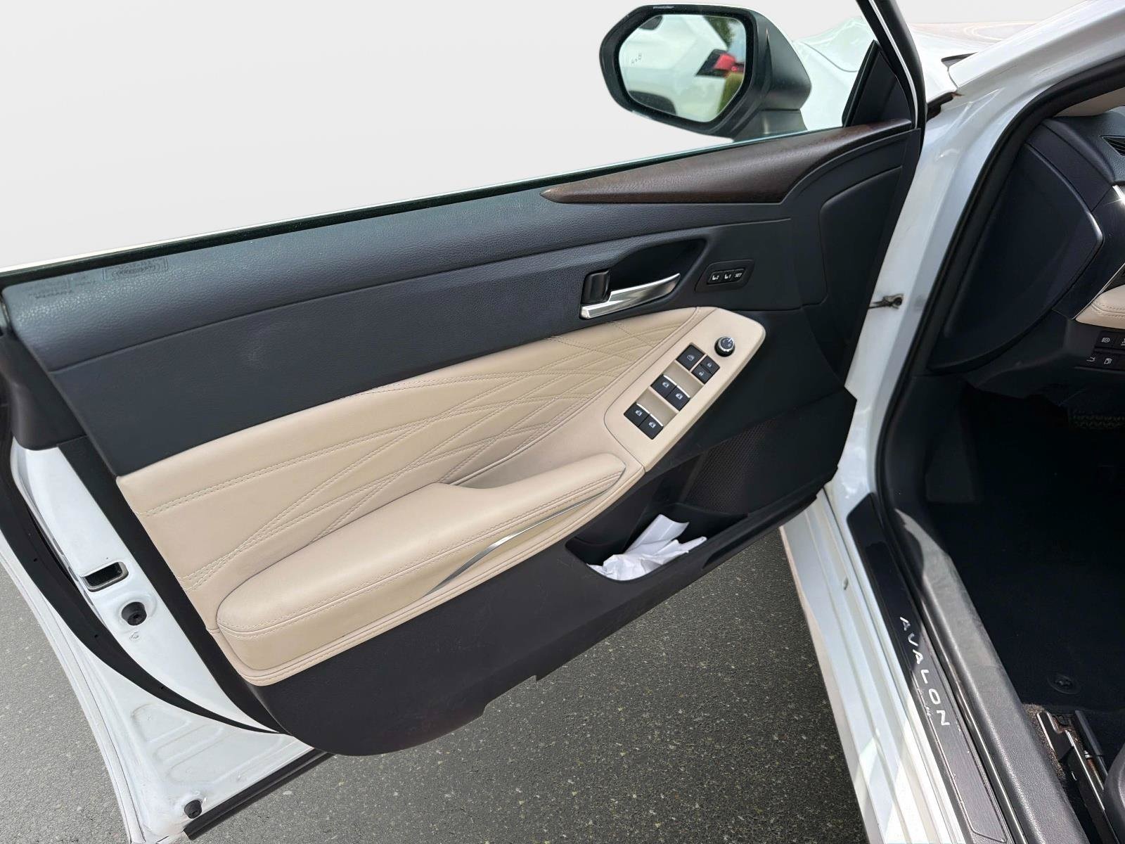 2019 Toyota Avalon 17