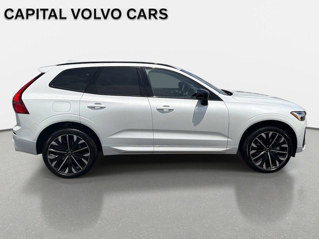New 2026 Volvo XC60 B5 Ultra SUV