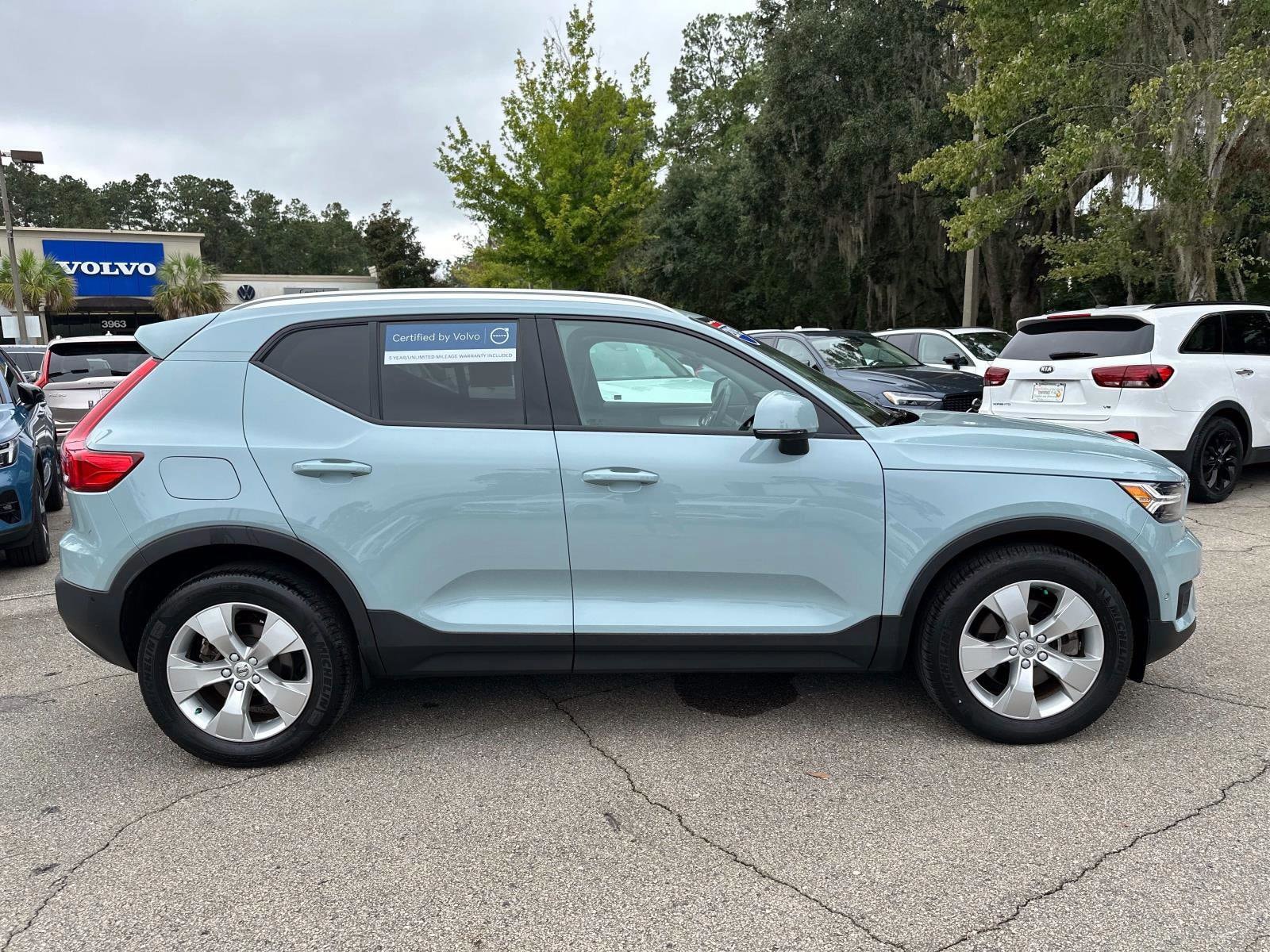 Used 2019 Volvo XC40 Momentum with VIN YV4162UK0K2119293 for sale in Tallahassee, FL