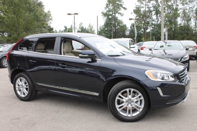 2016 Volvo XC60 black