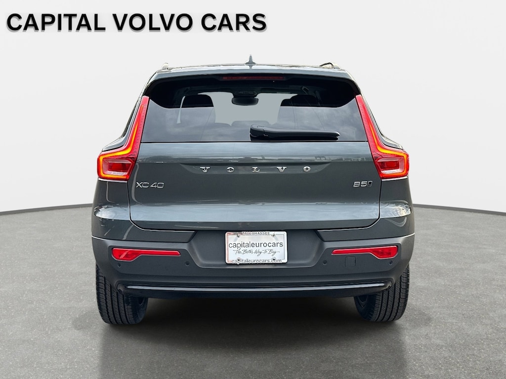 New 2026 Volvo XC40 B5 Plus SUV