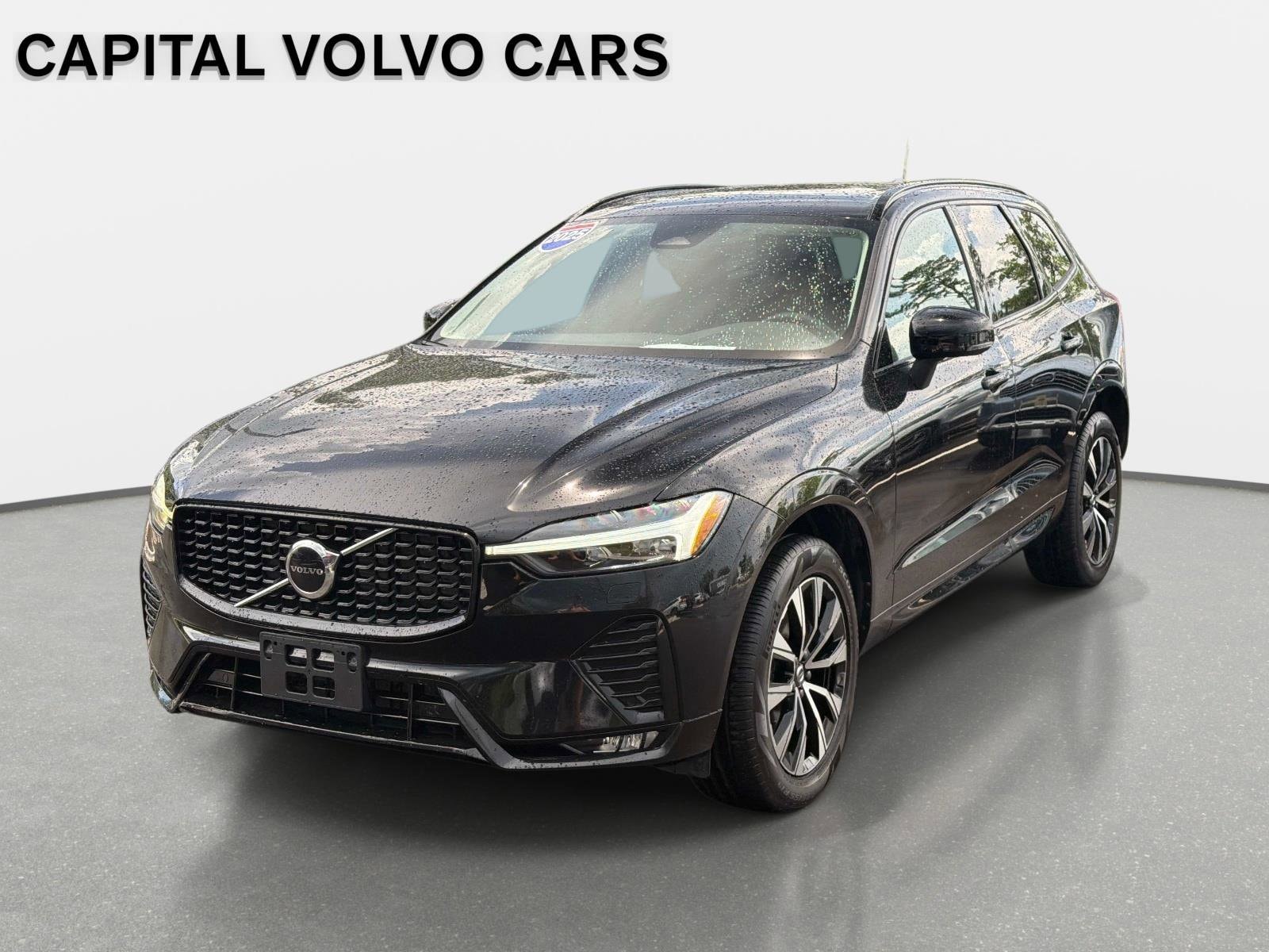 2025 Volvo XC60 B5 Core Dark AWD's photo