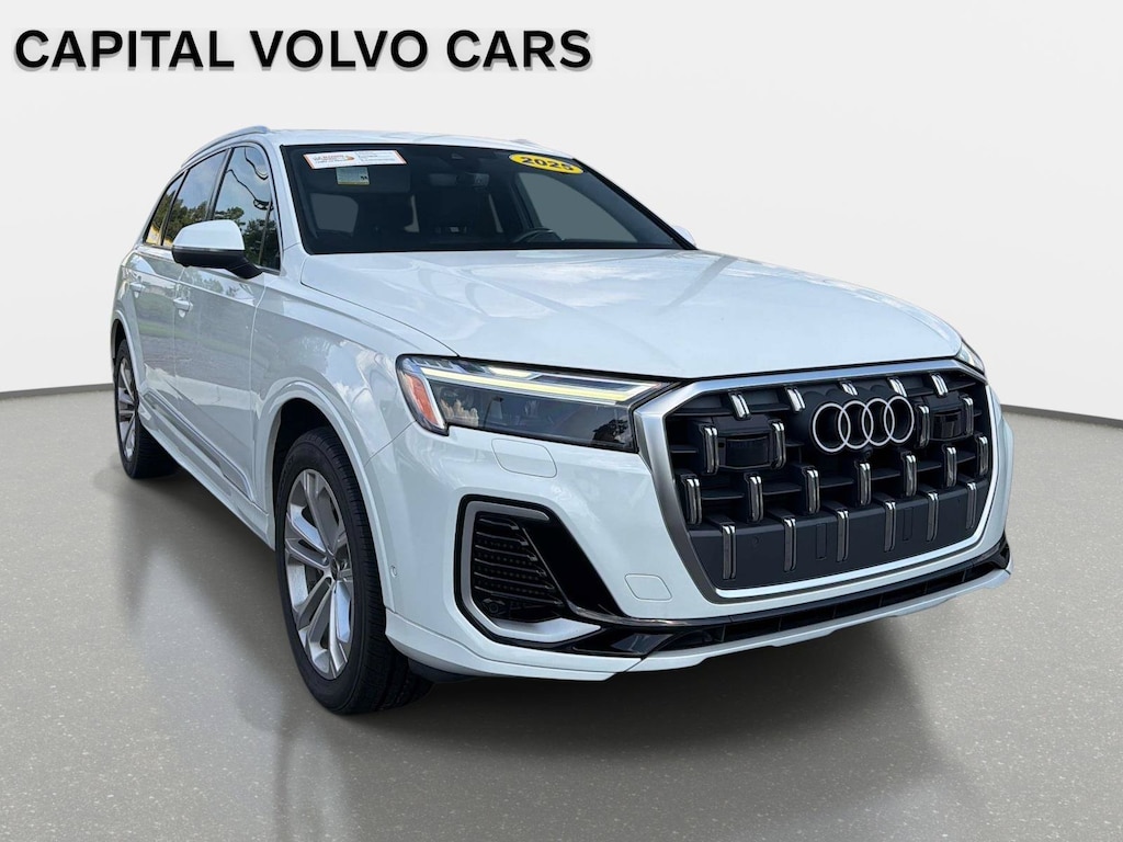 Used 2025 Audi Q7 55 Premium SUV