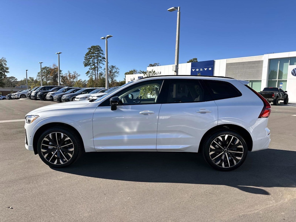 New 2026 Volvo XC60 B5 Ultra SUV