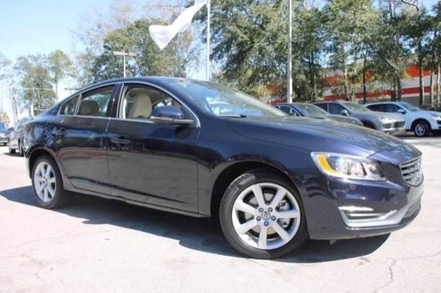 2016 Volvo S60 black