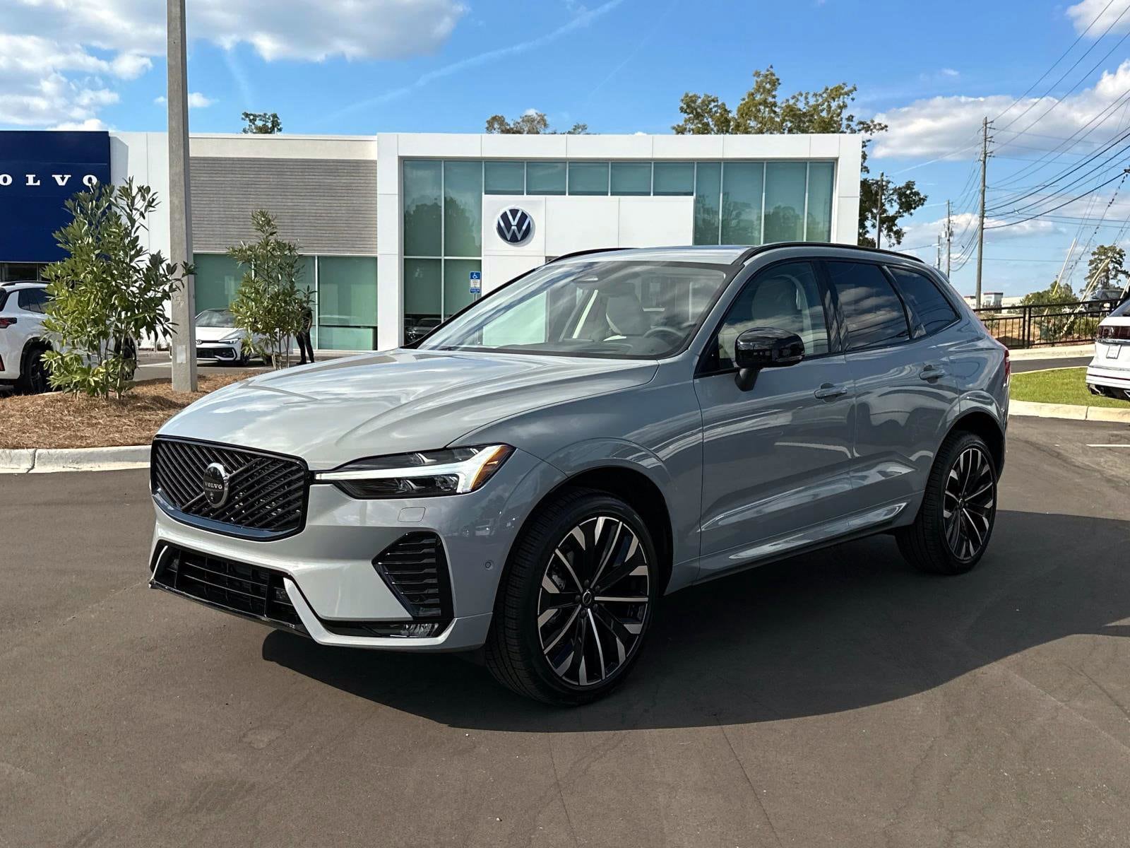 2026 Volvo XC60 Ultra's photo