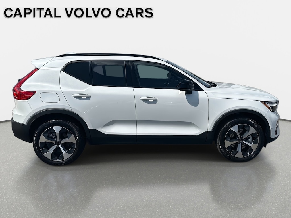 New 2026 Volvo XC40 B5 Plus SUV