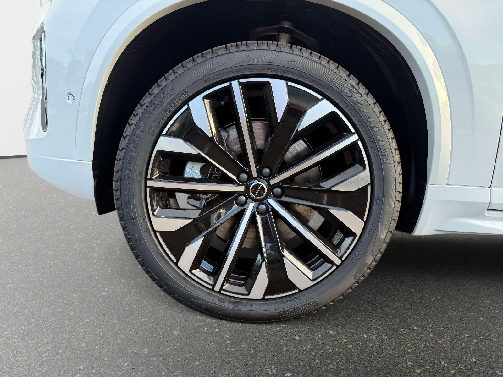 2026 Volvo XC90 Ultra - Photo 10