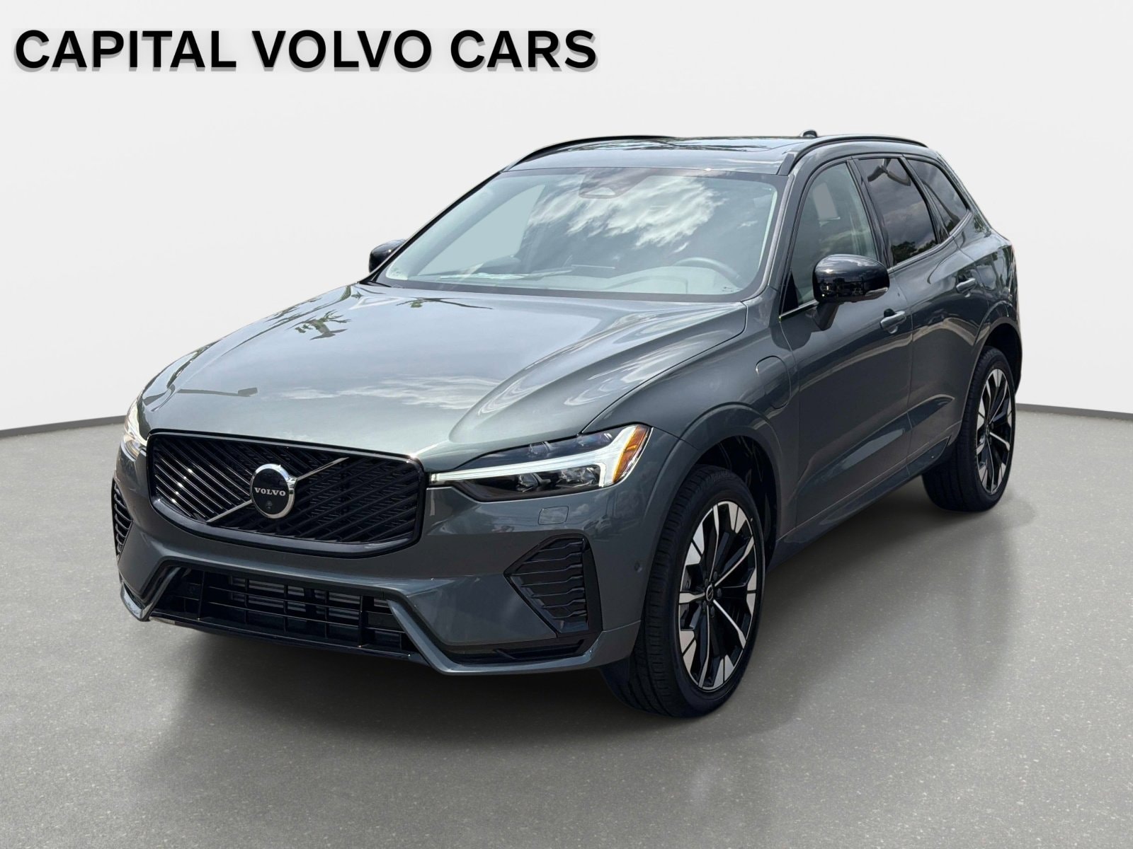 2026 Volvo XC60 T8 Plus Dark AWD's photo