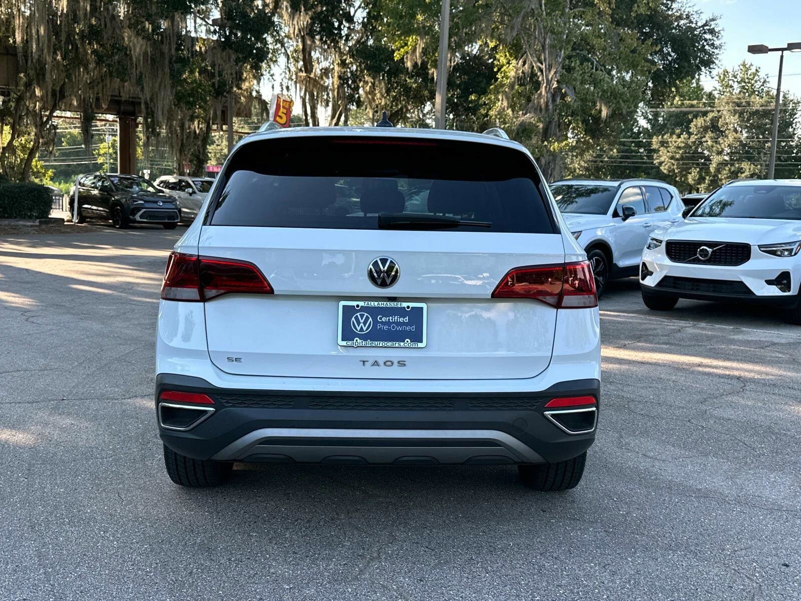2022 Volkswagen Taos SE photo 4