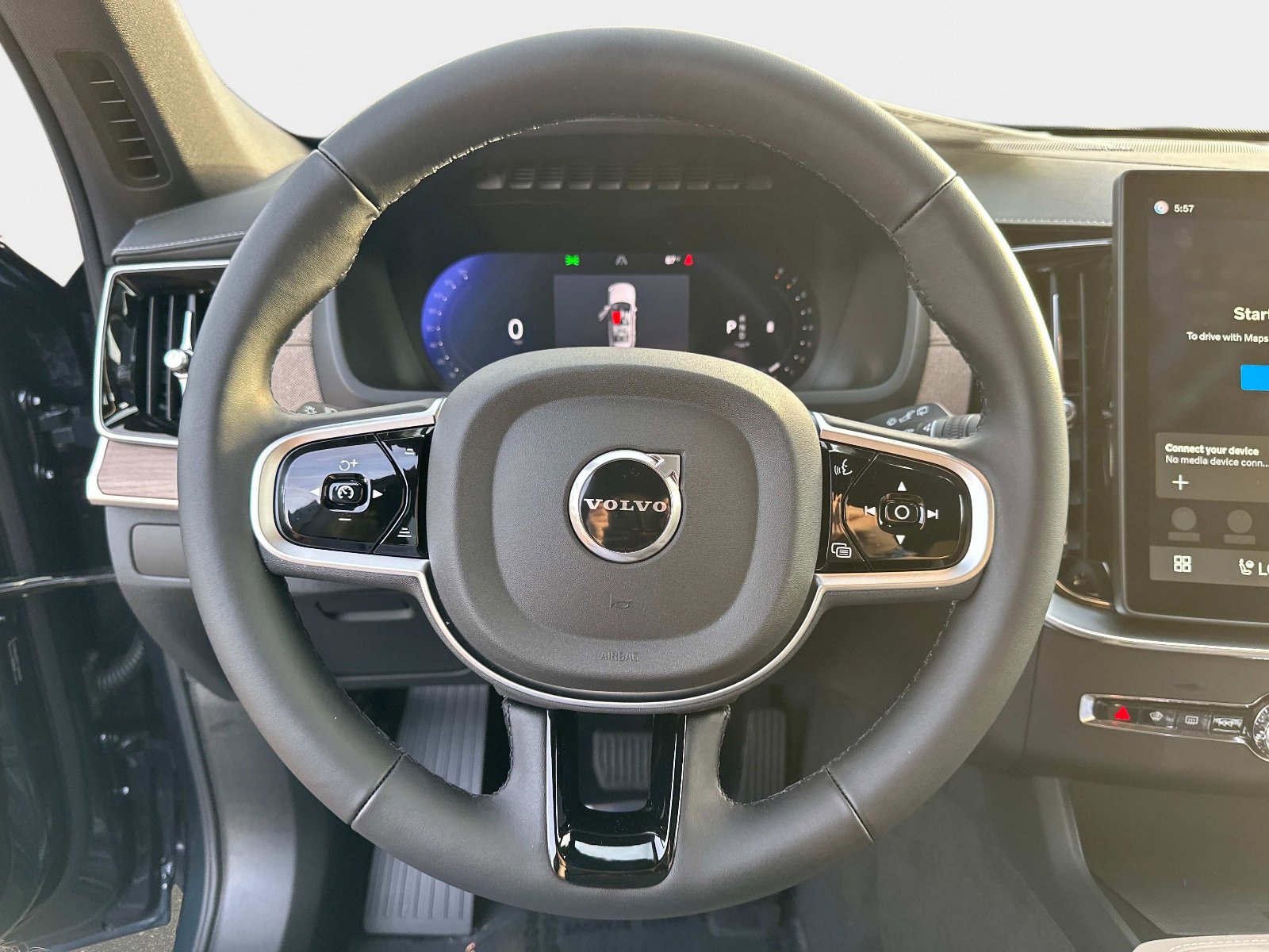 2026 Volvo XC90 Plus - Photo 23