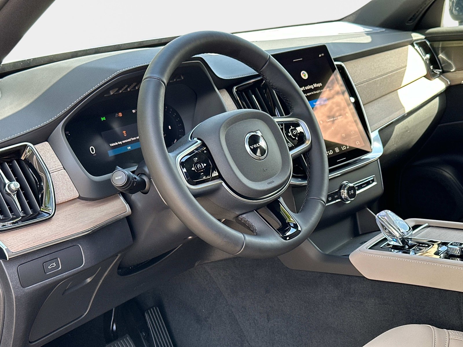 2026 Volvo XC90 Plus - Photo 28