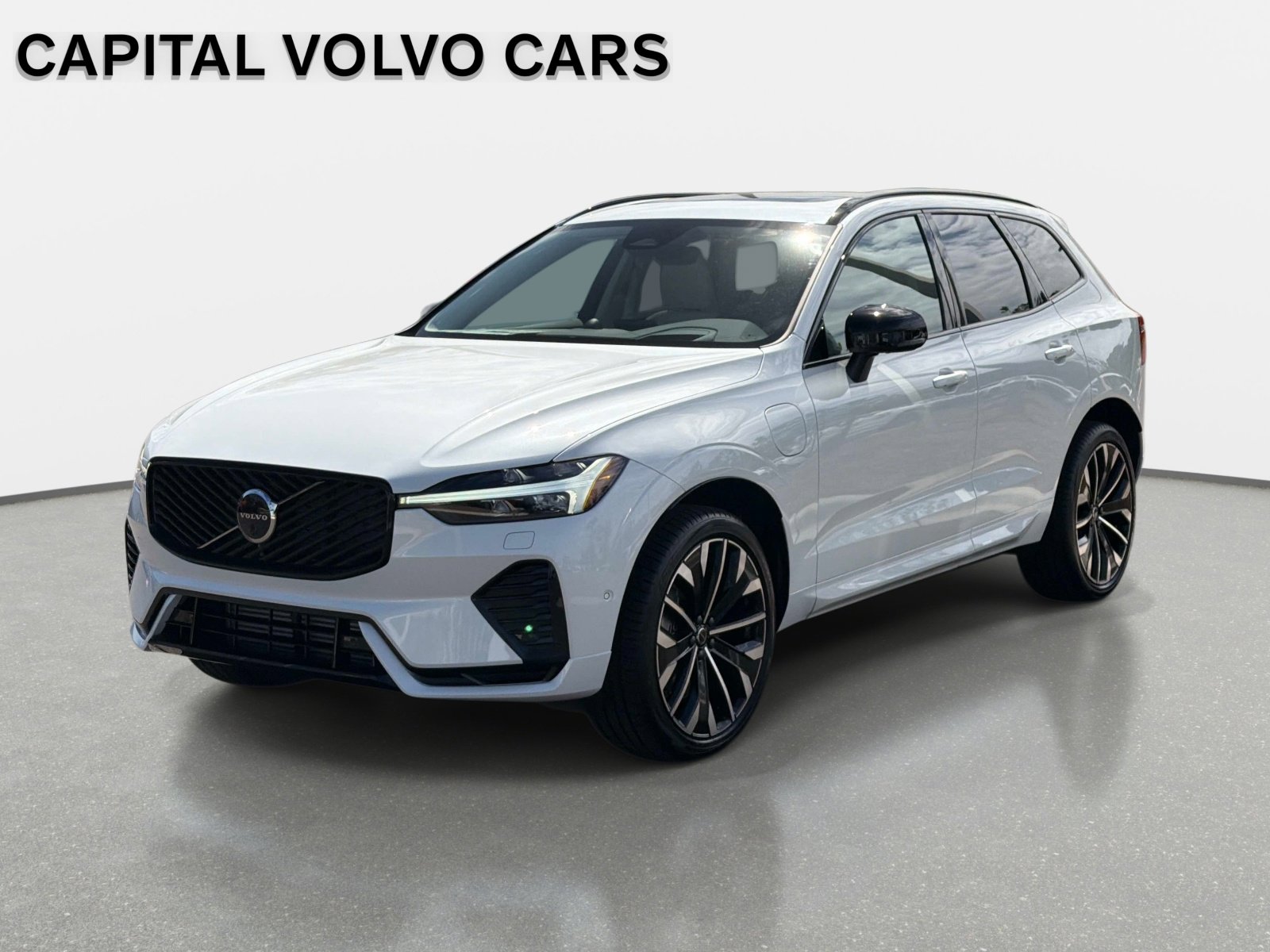 2026 Volvo XC60 T8 Ultra Dark AWD's photo