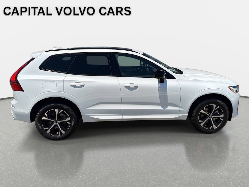 New 2026 Volvo XC60 B5 Core SUV