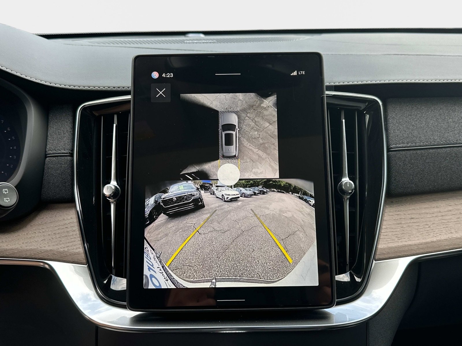 2026 Volvo XC90 Plus - Photo 20
