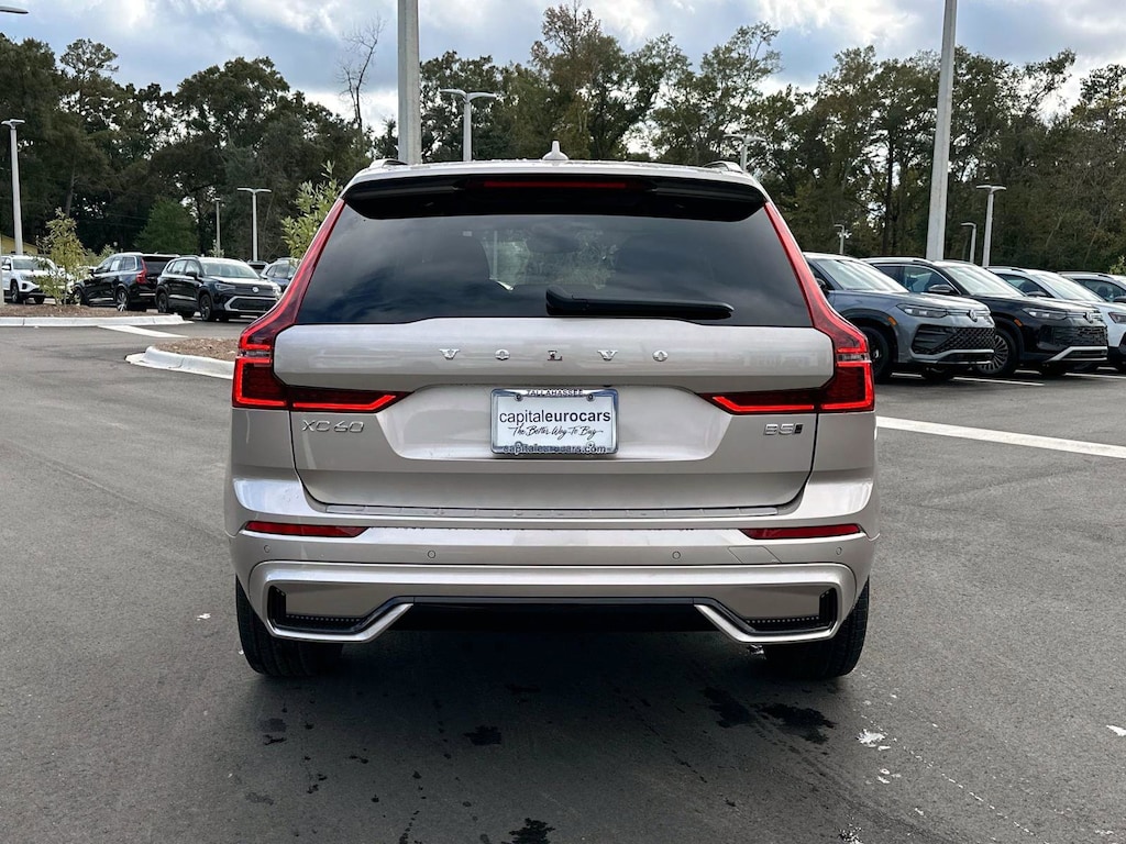 New 2026 Volvo XC60 B5 Plus SUV