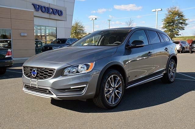 2016 Volvo V60 Cross Country T6