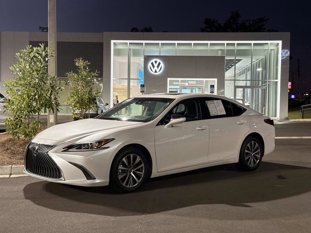 Used 2021 Lexus ES 250 Sedan