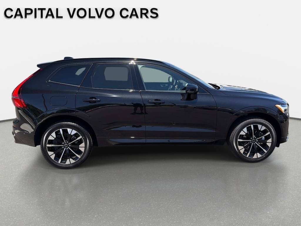 New 2026 Volvo XC60 B5 Plus SUV