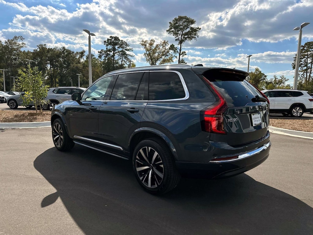 New 2026 Volvo XC90 B5 Core SUV